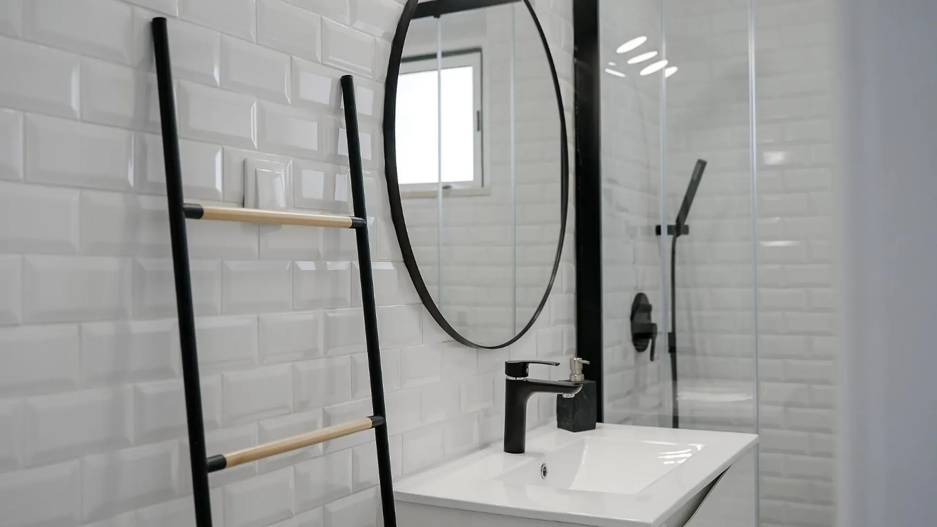 Spacious Stylish Apartment Portimão